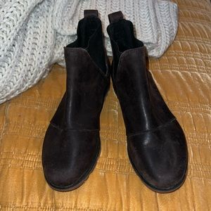 Gently loved Sorel boots